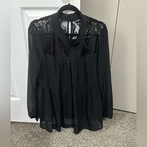 Torrid - Size 2 (18/20) - Black Long Sleeve Top